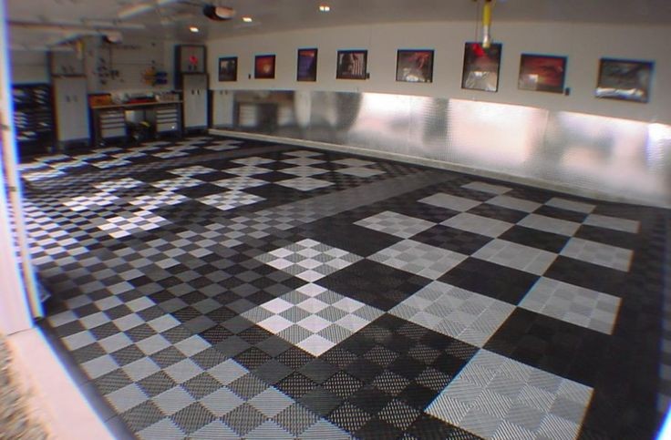 Flexspec Gridflex Pro Black garage floor with checkered patterm